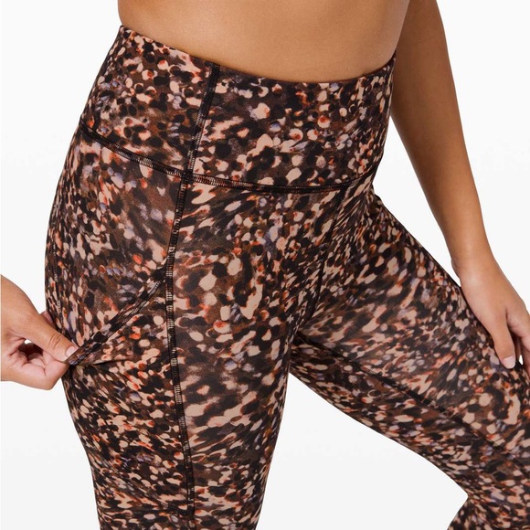 Lululemon Invigorate High-Rise Tight 25” Motion Flux Multi Polkadot 6 Pickleball - Picture 9 of 15